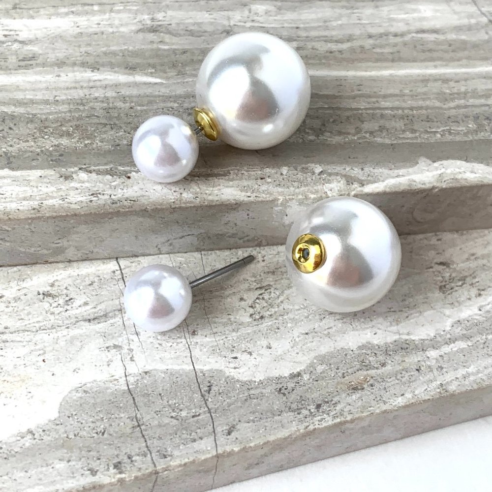 Anthropologie Shashi "Fenmore" Pearl front/back stud Earrings